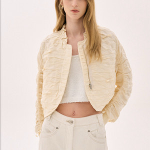 오즈세컨 크링클 엠보 셔링 점퍼 한섬