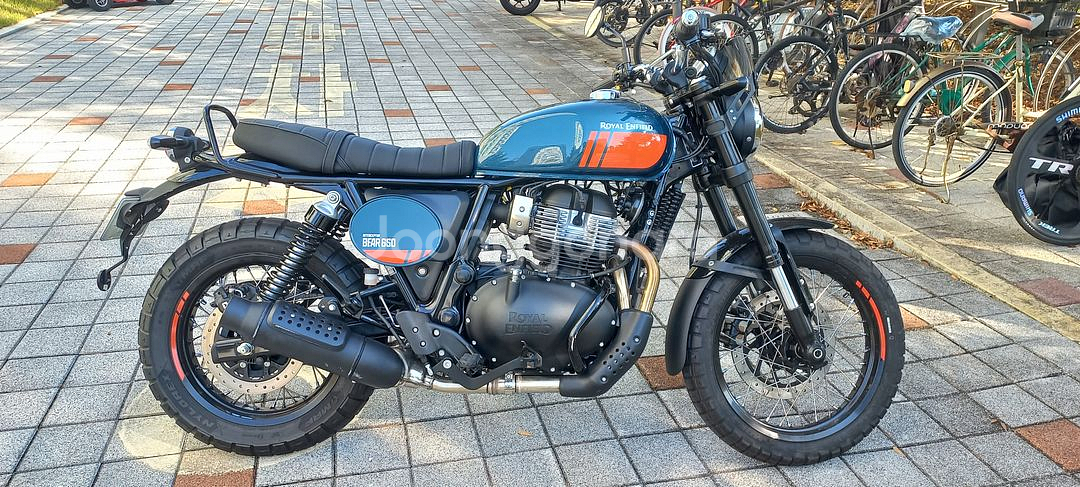 로얄엔필드 베어650 오토바이--1