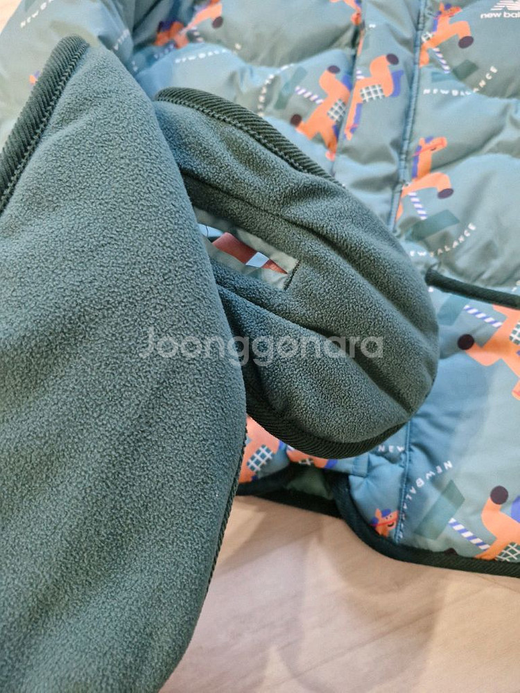 뉴발란스 키즈 경량 패딩 140--2