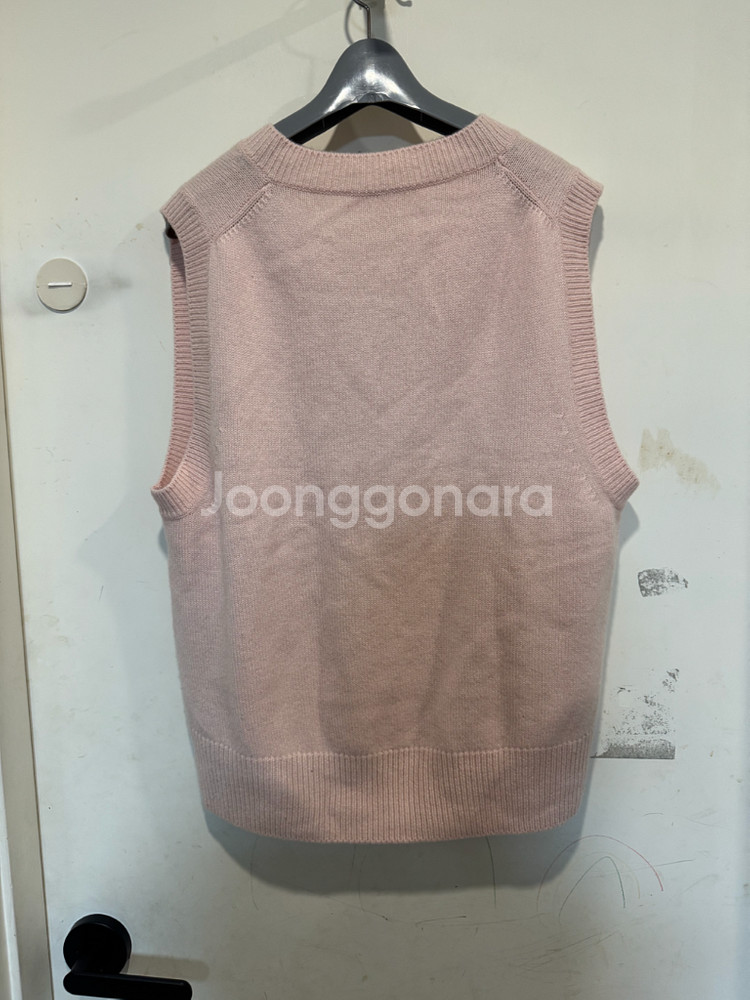 아떼바네사브루노 연핑크 캐시미어 베스트--1