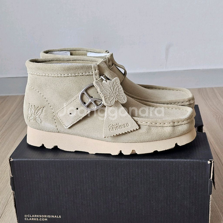 235 새제품) 클락스 니들스 왈라비 스트랩 부츠 메이플 스웨이드--0