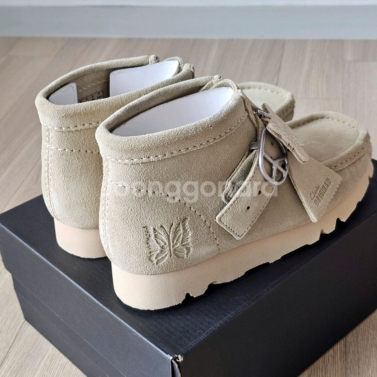 235 새제품) 클락스 니들스 왈라비 스트랩 부츠 메이플 스웨이드--5