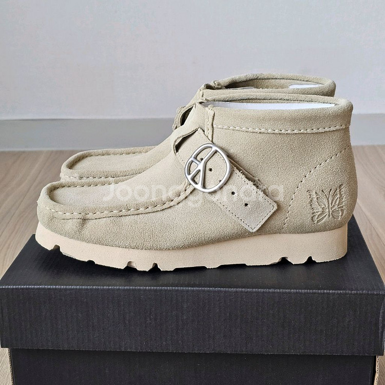 235 새제품) 클락스 니들스 왈라비 스트랩 부츠 메이플 스웨이드--4