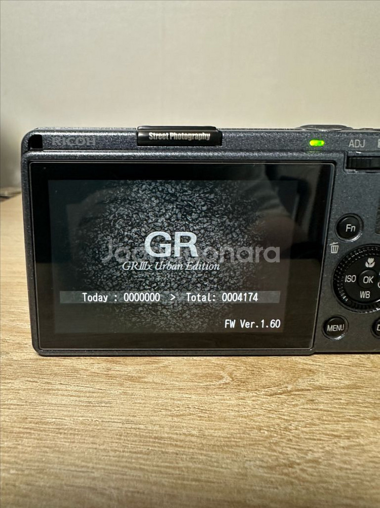 리코 GR3x 어반에디션 카메라 팝니다--4