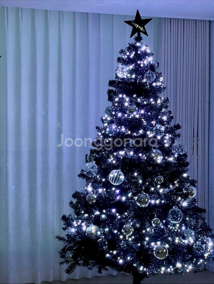 수원 직거래 희망) 코지바이브 크리스마스 180 트리 풀셋(오너먼트지네전구3) 판매--0