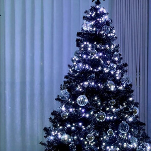 수원 직거래 희망) 코지바이브 크리스마스 180 트리 풀셋(오너먼트지네전구3) 판매