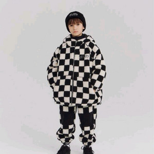 가격내림) 비이스트플로우 겨울점퍼 140사이즈 새상품