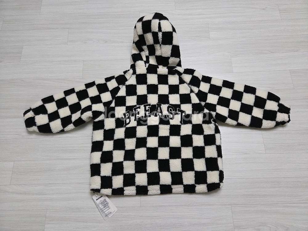 가격내림) 비이스트플로우 겨울점퍼 140사이즈 새상품--6