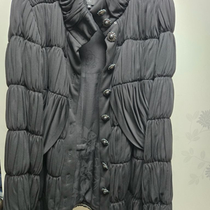 샤넬 플리츠 패딩 점퍼