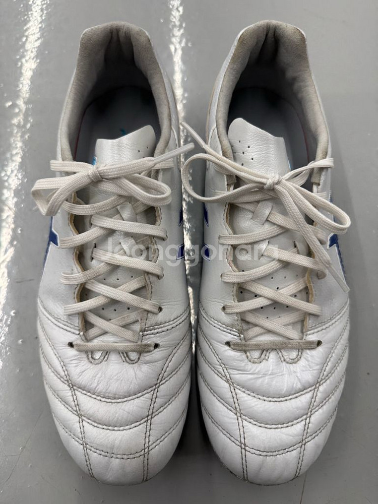 아식스 DS Light pro ag 흰/파 축구화 260 팝니다.--0