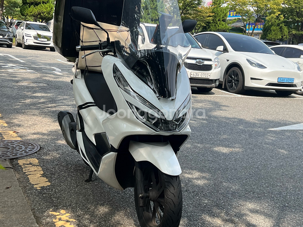 혼다 PCX125 스쿠터--1