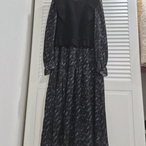 sjsj 원피스 팝니다.