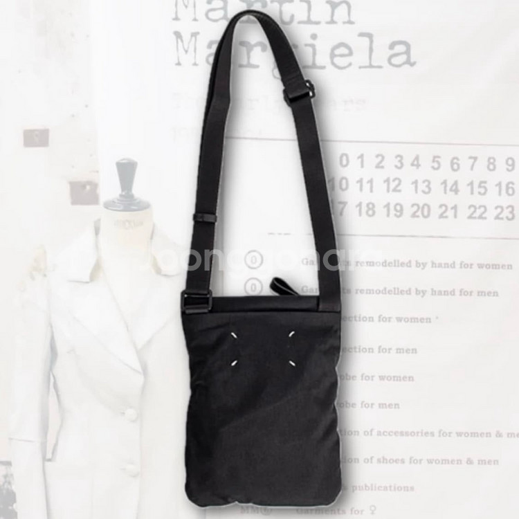 메종 마르지엘라 글램 슬램 스티치 미니 크로스백 블랙--0