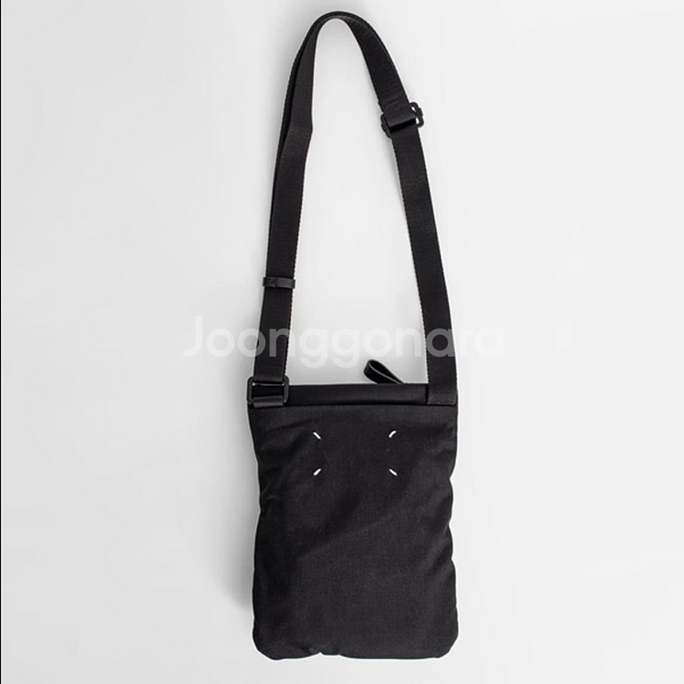 메종 마르지엘라 글램 슬램 스티치 미니 크로스백 블랙--1