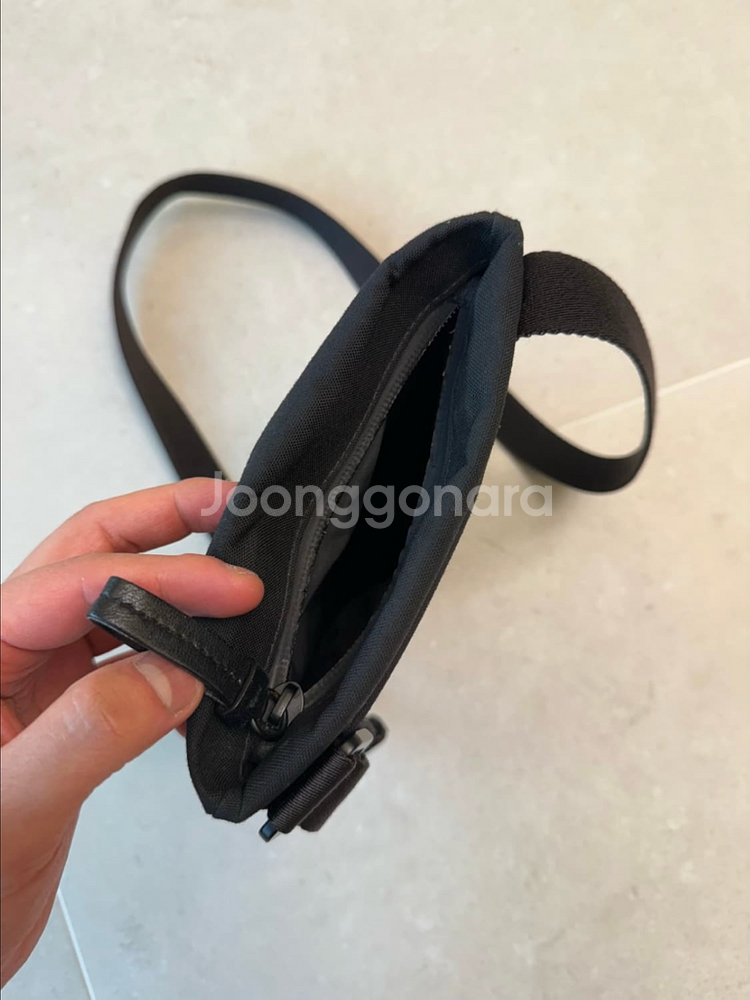 메종 마르지엘라 글램 슬램 스티치 미니 크로스백 블랙--7