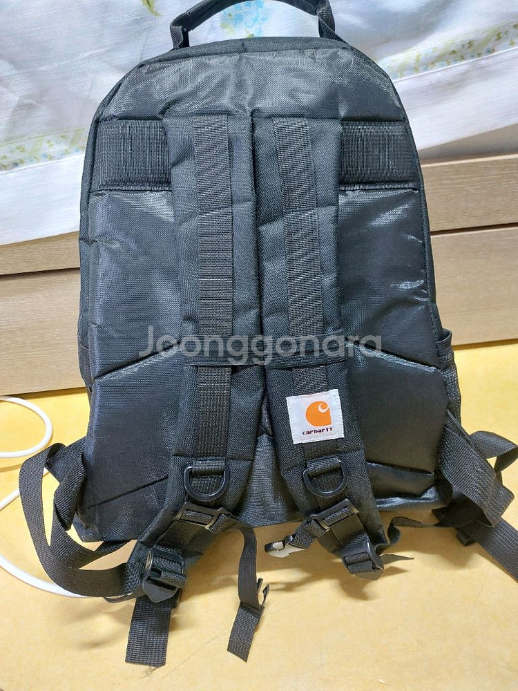 칼하트 킥플립 백팩 블랙 팝니다--3