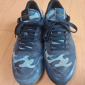 발렌티노 가라바니 카모플라주 러너 스니커즈