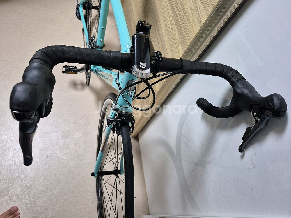 24년형 비앙키 니로네 7 클라리스 로드 자전거 민트--5