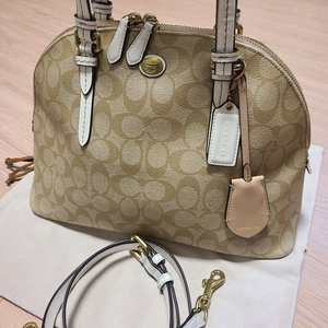 코치 시그니처 여성 숄더백