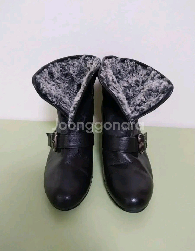 여성 미스미스터 천연가죽 버클 앵클 털부츠 (240)--1