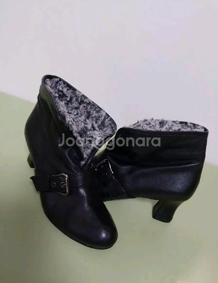 여성 미스미스터 천연가죽 버클 앵클 털부츠 (240)--9