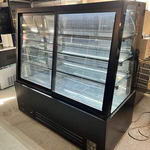 우성 반찬쇼케이스 1500 사선 앞문형 과일 야채 밀키트 냉장 중고