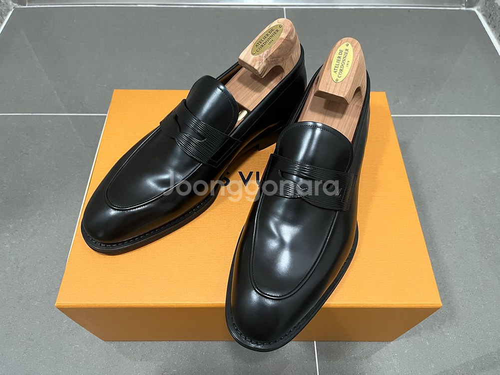 루이비통 켄싱턴 로퍼 7 1/2 사이즈--0