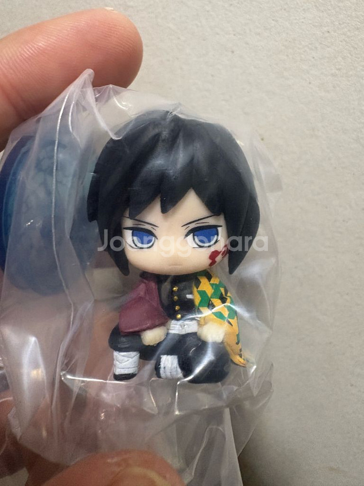 귀칼 귀멸의칼날 가챠 무한성 스와라세타이 (젠이츠 시노부)일괄판매--1