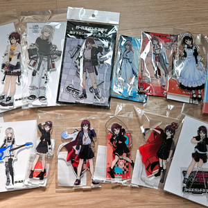 걸즈밴드크라이 아크릴스탠드 새상품 니나 모모카