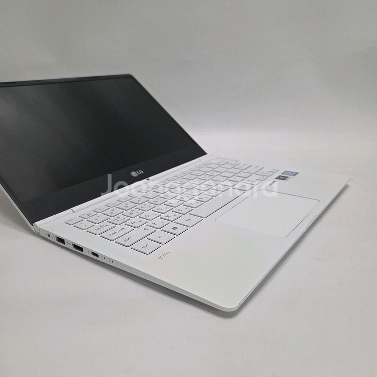 엘지 중고 노트북 i5 가벼움의끝/920g/그램/윈1--3