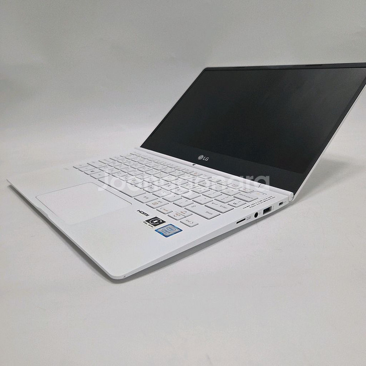 엘지 중고 노트북 i5 가벼움의끝/920g/그램/윈1--4