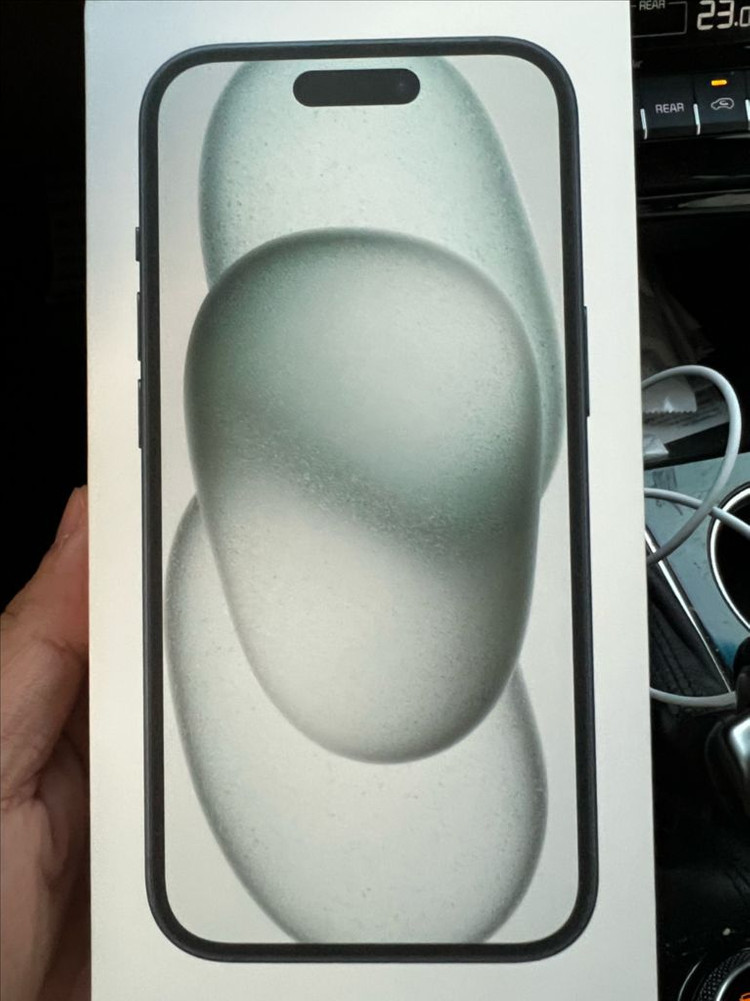 아이폰15 256기가 블랙 자급제 미개봉--1