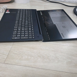 레노바 라이젠5 15인치 노트북