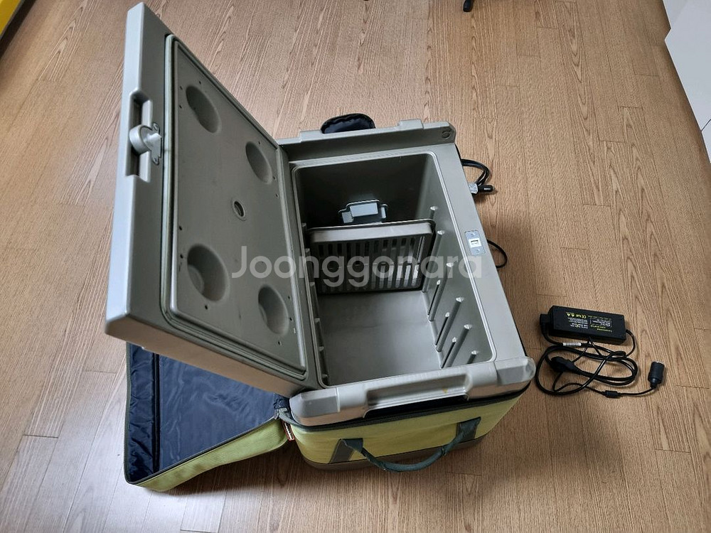 콜맨 파워칠 냉장고 40리터--1