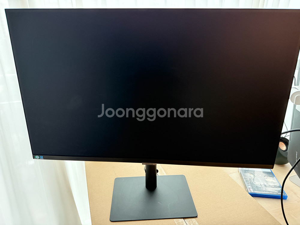삼성32인치 4K IPS 모니터 S32B800 뷰피니티--0