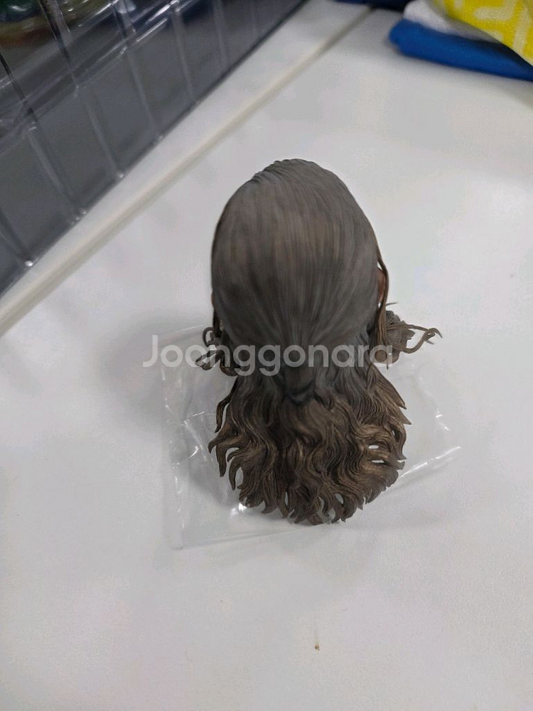 핫토이 토르 러브앤썬더 디럭스.핫토이 아나킨 에피2 미개봉 팝니다--6