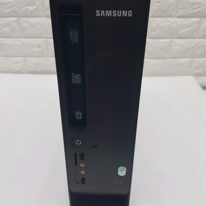 삼성 컴퓨터 본체 i5-2500 입니다
