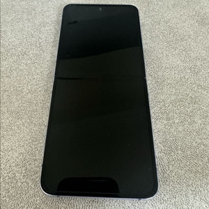 갤럭시 Z플립4 256GB 라벤더 팝니다