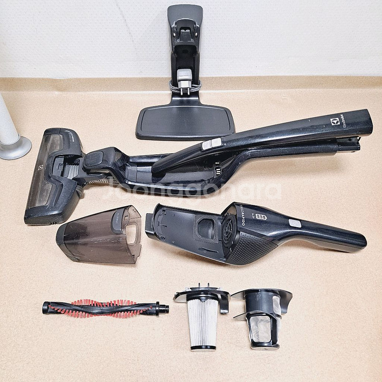 정상작동 일렉트로룩스 무선청소기 배터리빵빵함 네이비 2in1 스틱+핸디형--9