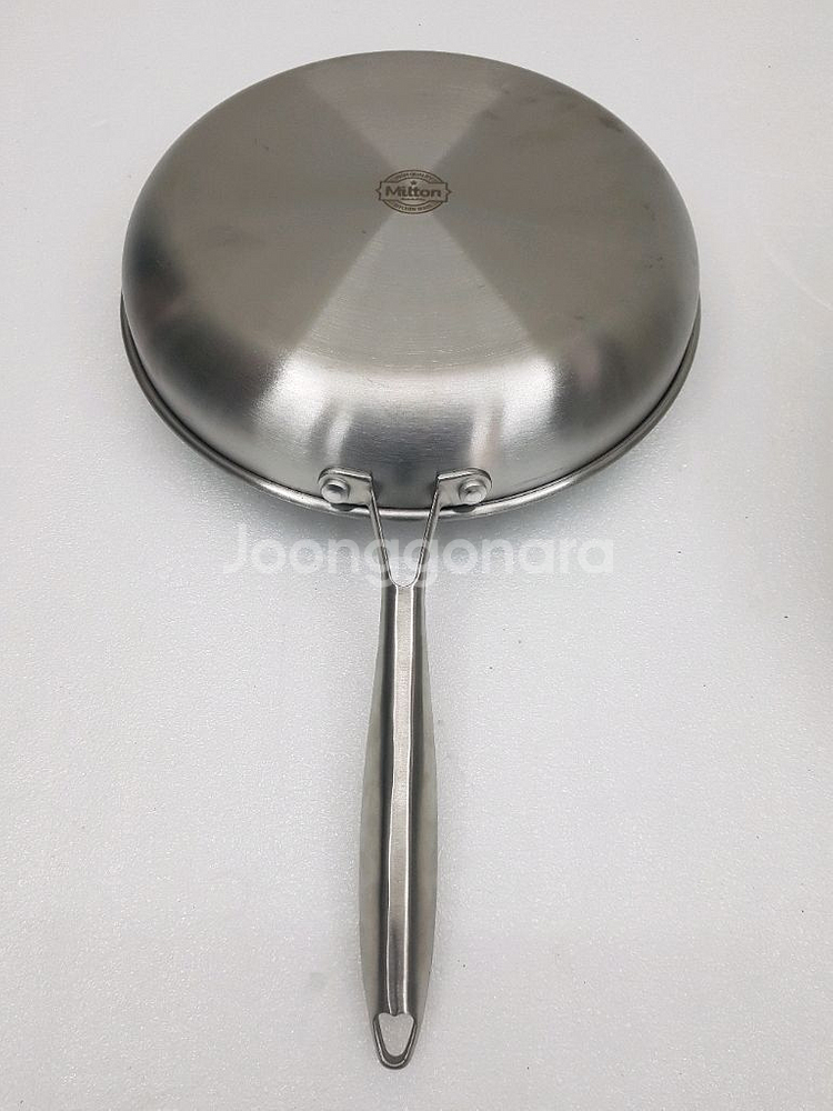 스테인레스 후라이팬 입니다--2