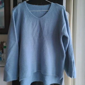 소매트임 브이넥 니트