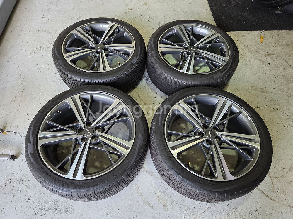 제네시스GV80 신형22인치 순정휠타이어--2