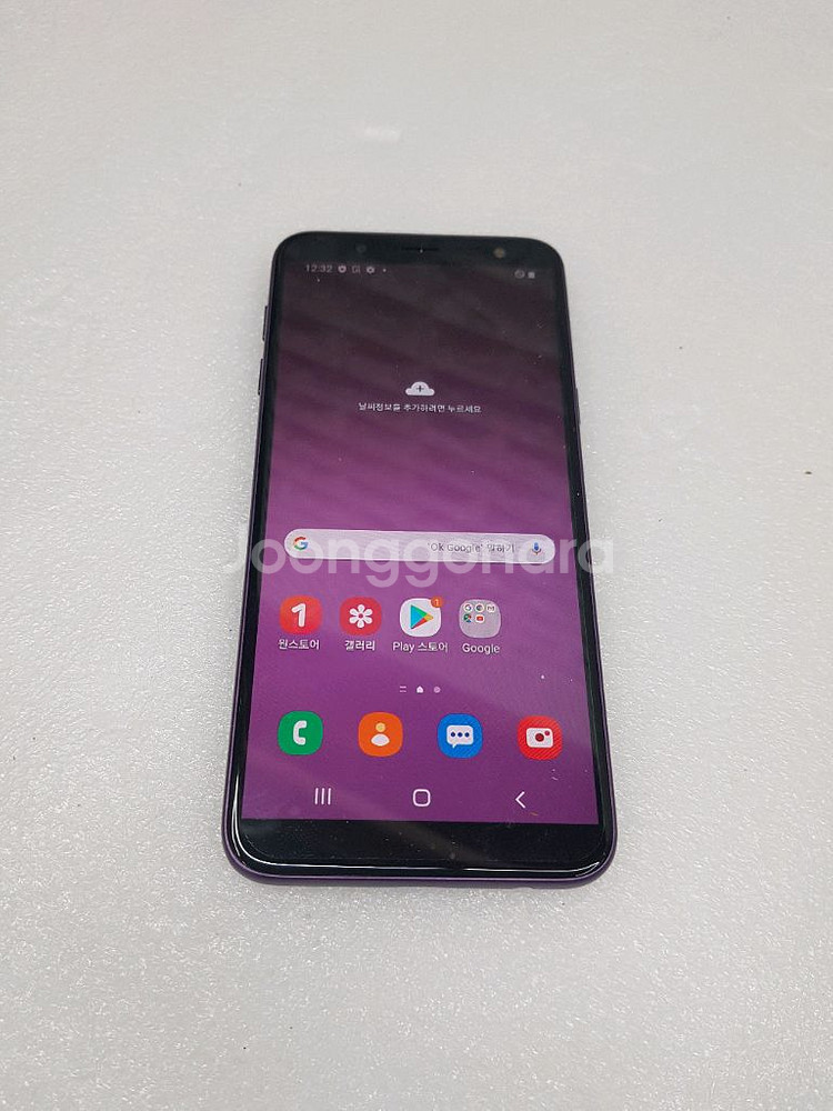 갤럭시 J6 핸드폰 입니다--0