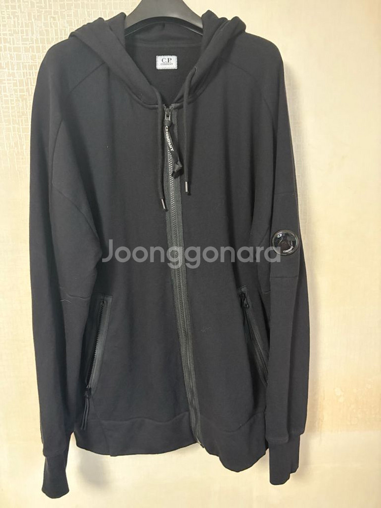 cp컴퍼니 후드집업 사이즈 2xl 입니다.--0