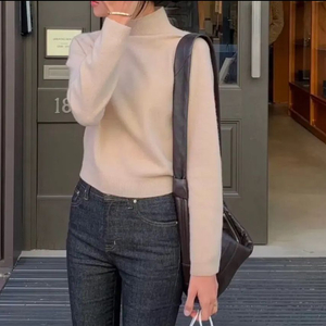 베뉴엣 빈니트 vin knit 소이밀크 새상품