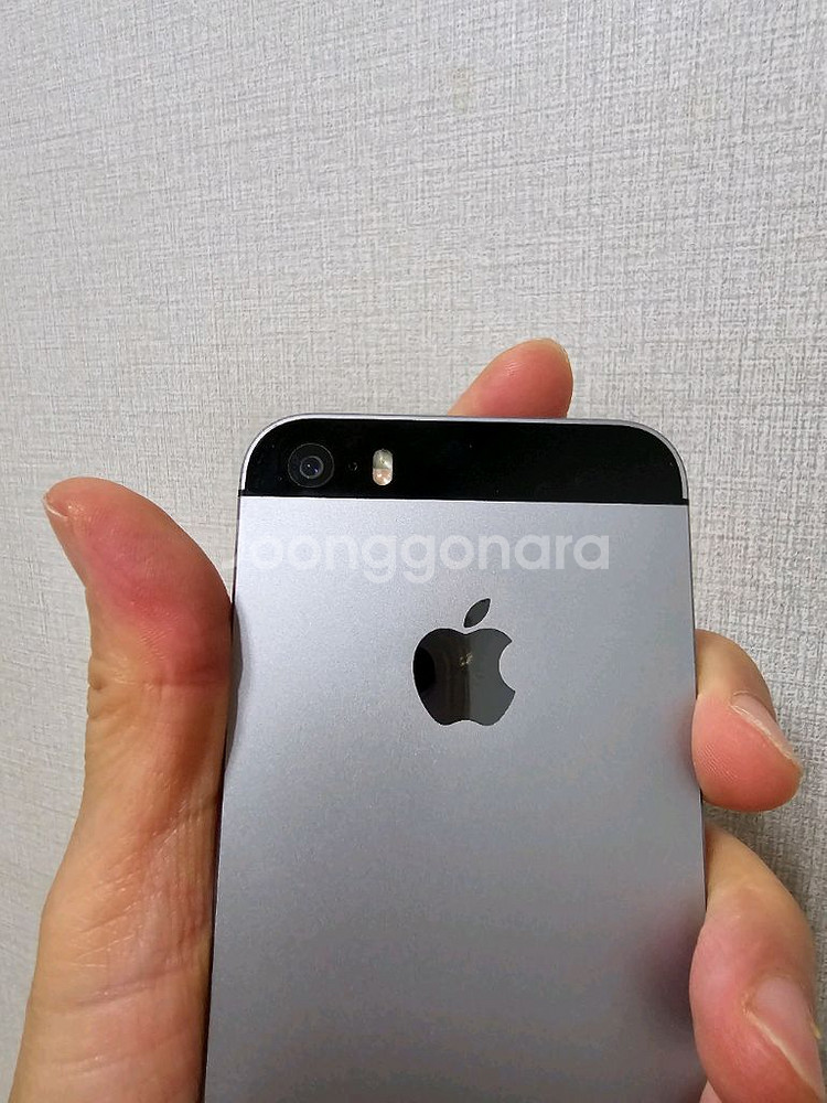 a54. 아이폰 SE 1세대 32GB--8