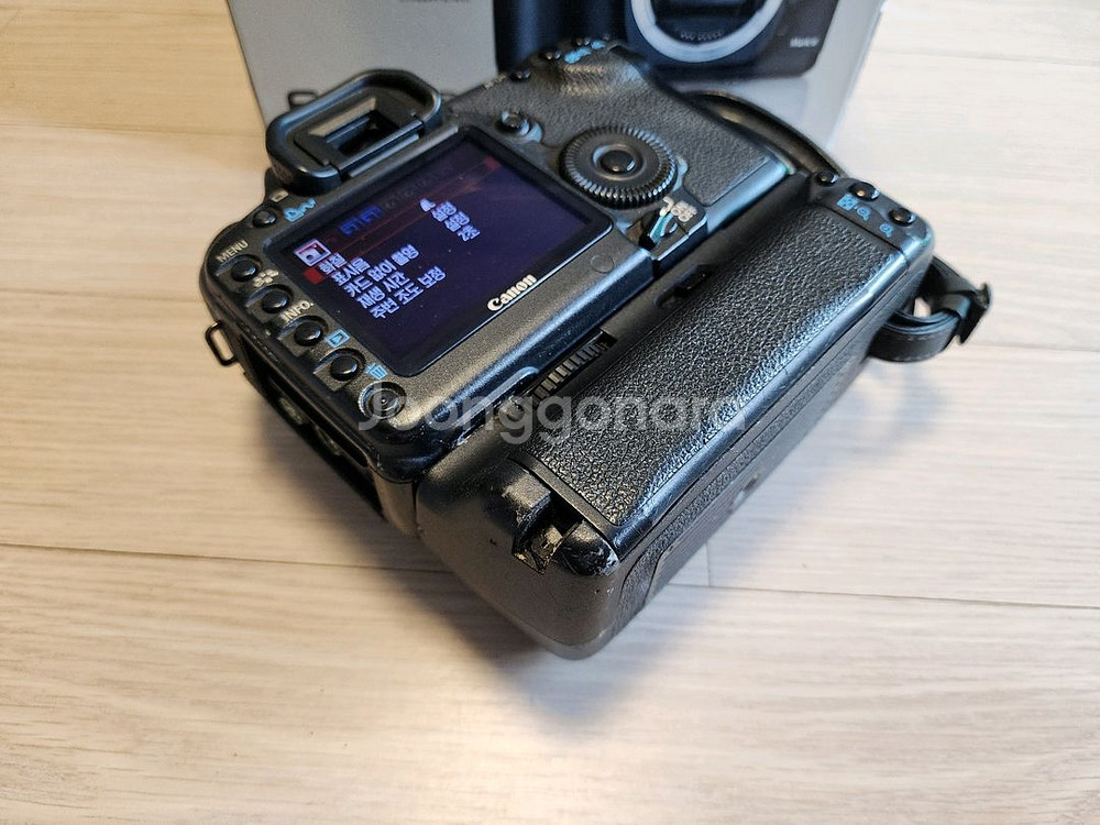 캐논 정품 eos 5d mark2 오두막 바디,세로그립 팝니다--9