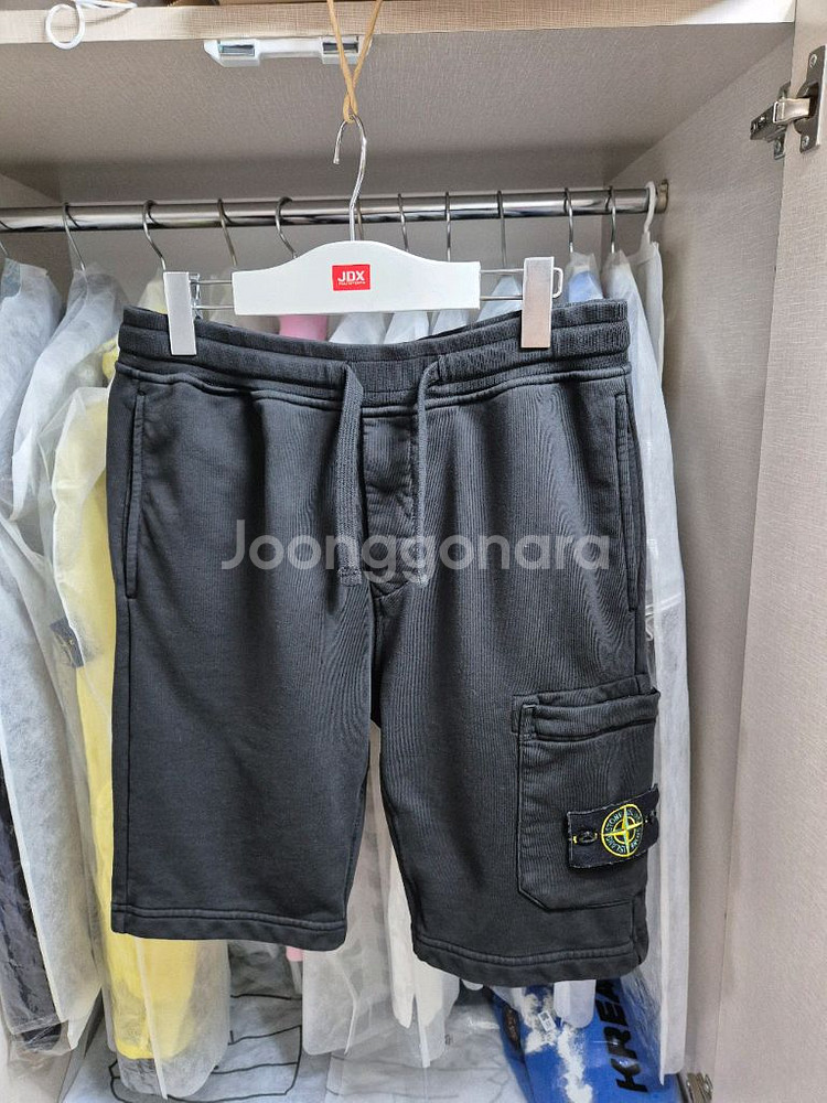 새상품급 24년식 스톤아일랜드 반바지 S 28-30--0