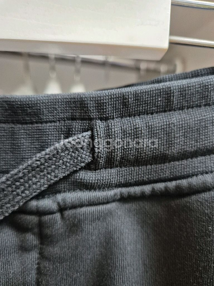 새상품급 24년식 스톤아일랜드 반바지 S 28-30--1