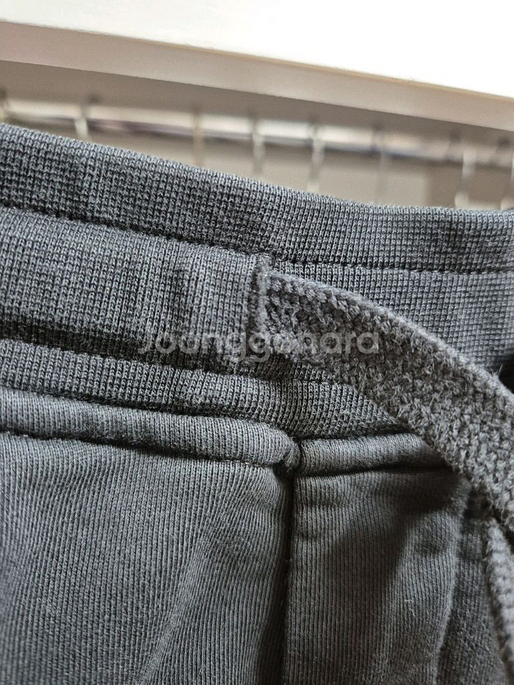 새상품급 24년식 스톤아일랜드 반바지 S 28-30--2